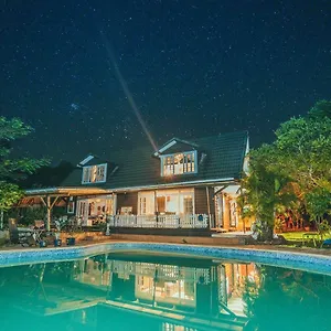 Fare Haurevaiti Moorea Paopao